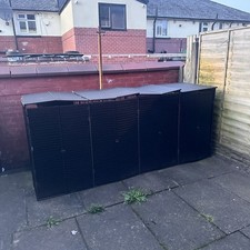 Wheelie Bin Storage quadruple